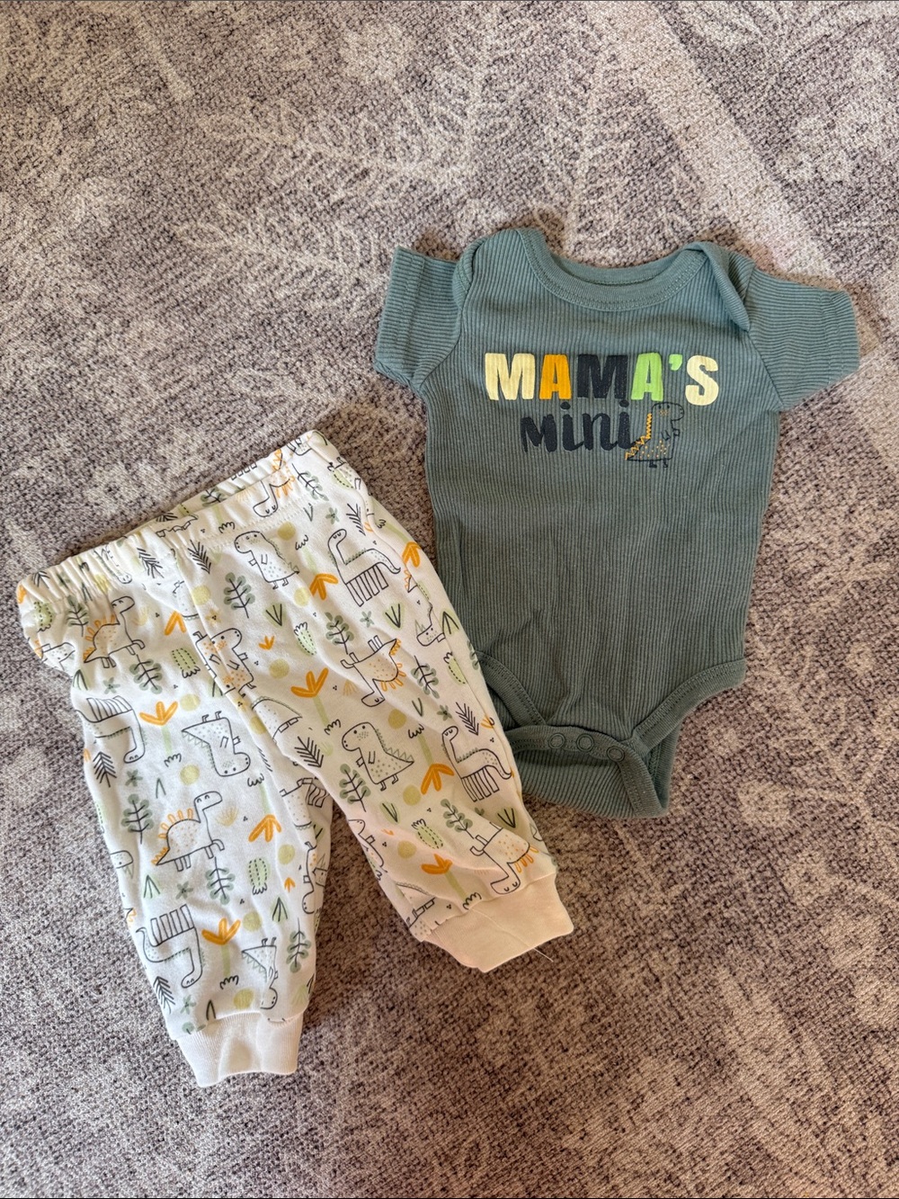 NWOT Sterling Baby | Mama’s Mini Dinosaur Outfit | Size 3 Months